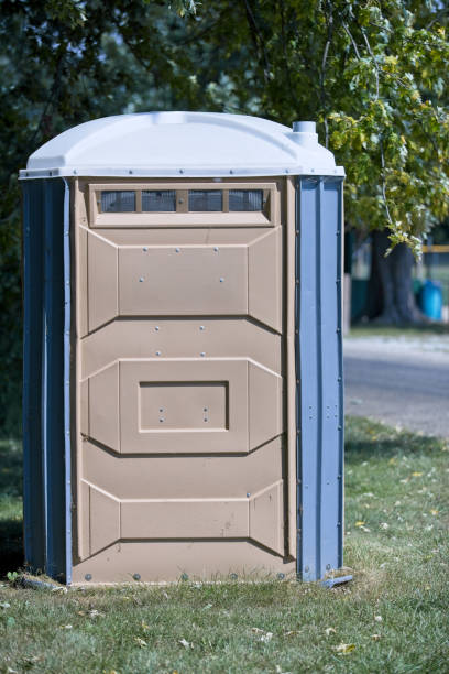 Best Portable toilet rental cost  in Constantine, MI